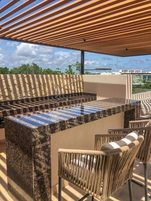 Suit Next To The Common Top Roof Exclusive Building Kingsize Bed 2 Super Pools, Gym, Grill Tulum Exteriér fotografie